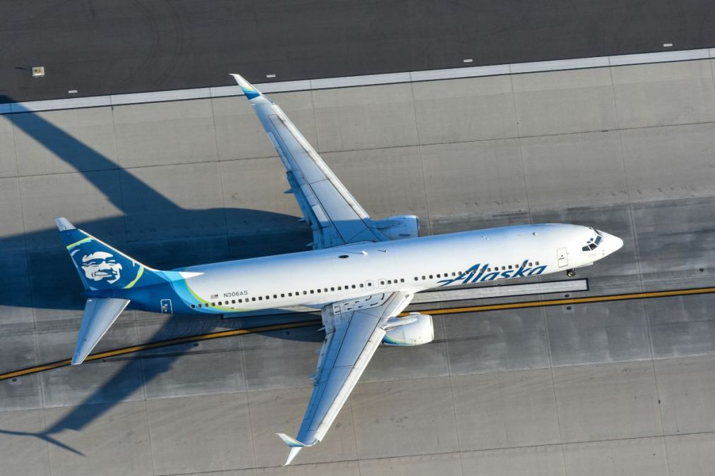 Alaska Airlines to train pilots with Boeing’s Virtual Airplane