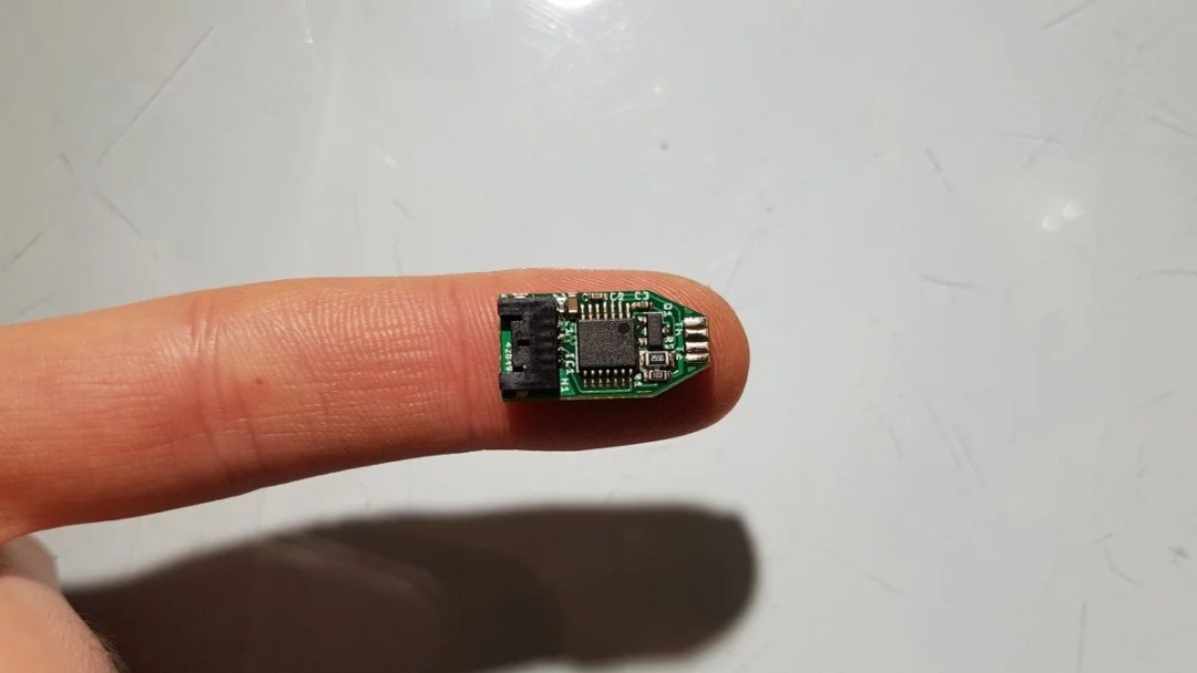 Microsensors detect ice build-up on aircraft wings in real time